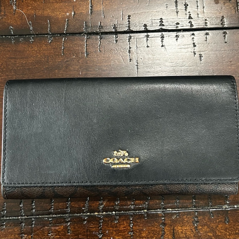 Coach Black And Brown Trifold Wallet